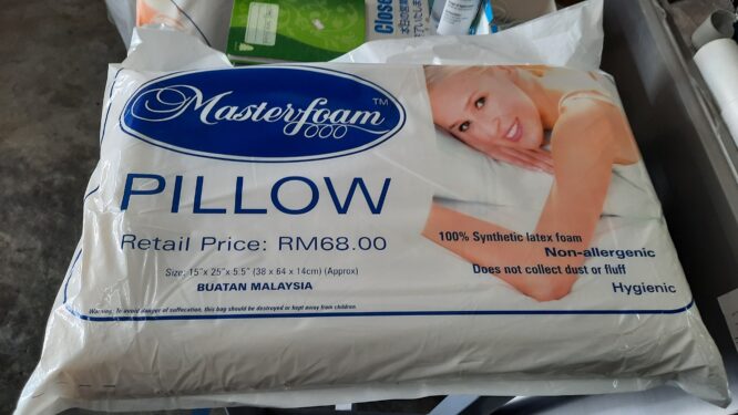 Masterfoam 100%synthetic latex foam pillow